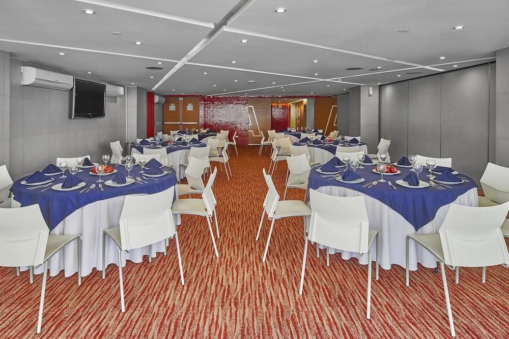 Express By Marriott Ciudad De Alameda Hotel 3*