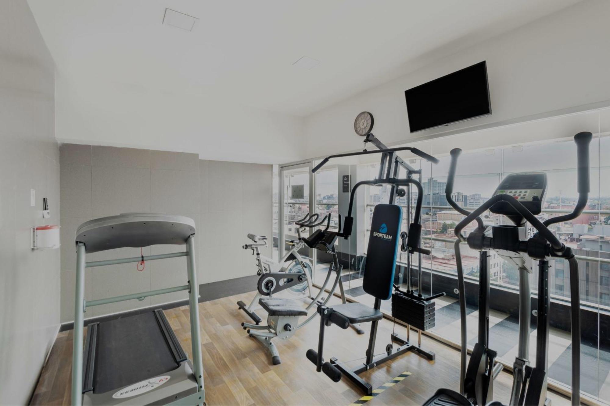Hotel Express By Marriott Ciudad De Alameda 3*