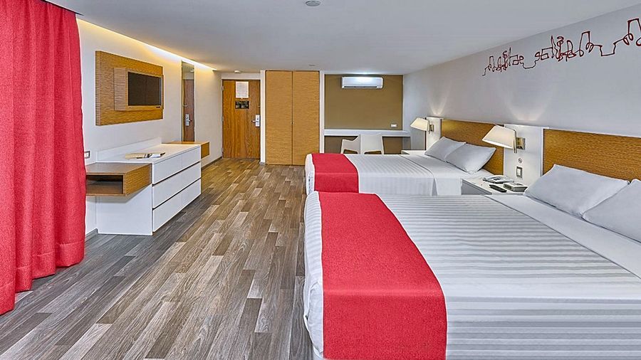 Hotel Express By Marriott Ciudad De Alameda